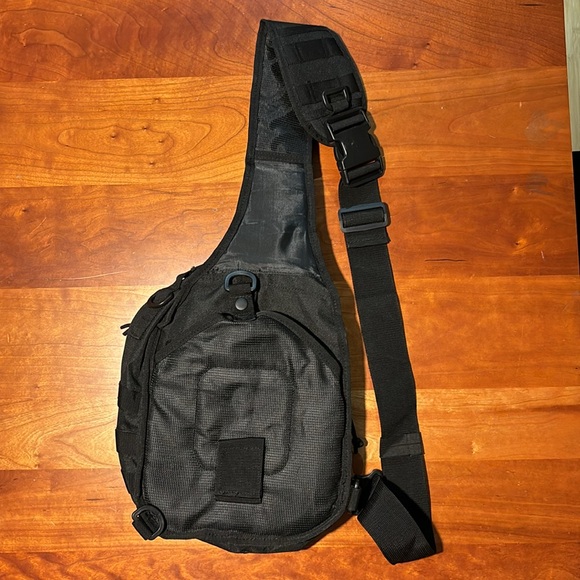 Sling Tactical Bag - Picture 2 of 6
